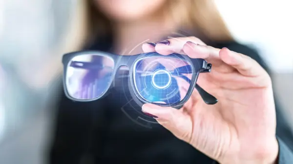 how wearable technology works How Wearable Technology Works: Sensors, Data & Connectivity